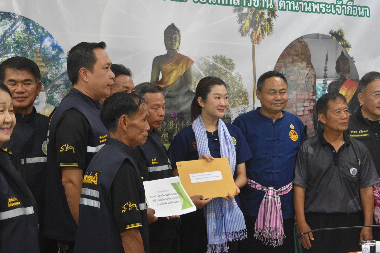 title - องเลขาธิการ ส.ป.ก. ร่วมติดตามรัฐมนตรีช่วยว่าการกระทรวงเกษตรและสหกรณ์ (นางสาวปิยะรัฐชย์ ติยะไพรัช) ลงพื้นที่ตรวจราชการใน อำเภอเวียงเชียงรุ้ง จังหวัดเชียงราย
